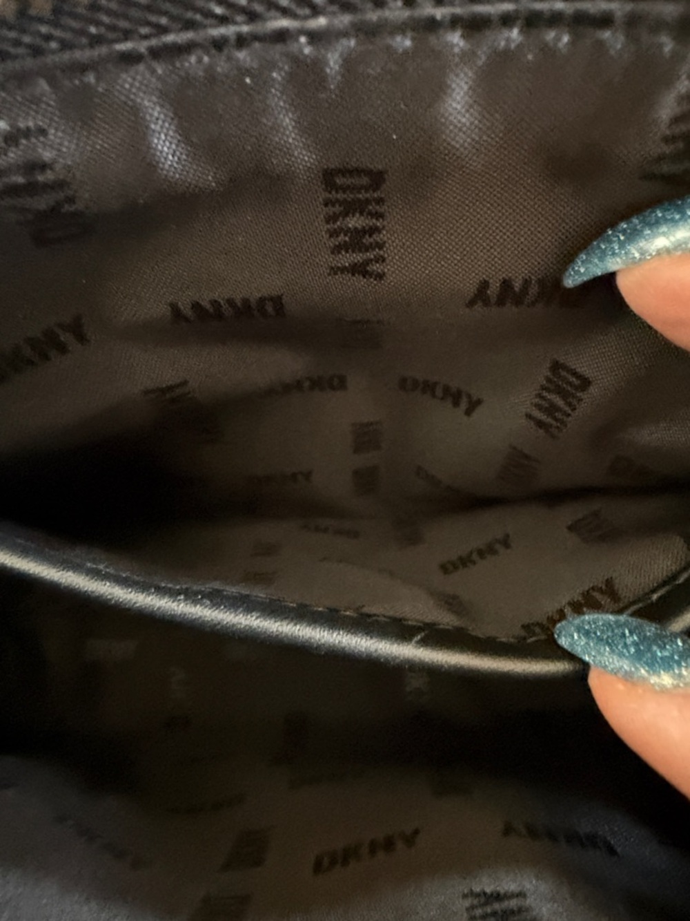 DKNY Textured Crossbody purse with Gold Logo-NWOT - Picture 10 of 11